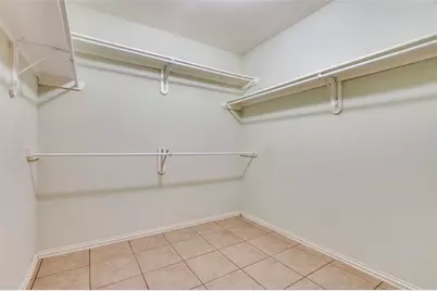 8530 Quicksilver Drive, Dallas, TX 75249 - Photo 17