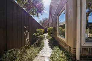 1704 Glenlivet Dr, Dallas, TX 75218 - Photo 39