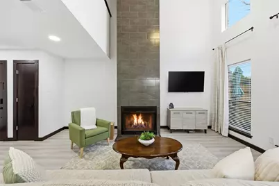 1214 W Hudgins, Grapevine, TX 76051 - Photo 5