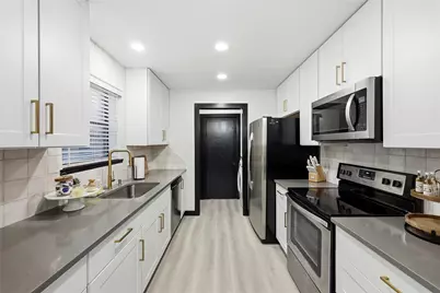 1214 W Hudgins, Grapevine, TX 76051 - Photo 7