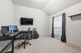 636 Martin Dr, DeSoto, TX 75115 - Photo 5