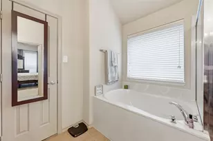 636 Martin Dr, DeSoto, TX 75115 - Photo 29