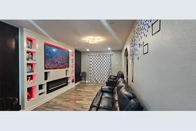 4332 Quails Lane, Fort Worth, TX 76119 - Photo 5