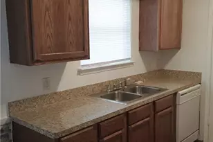 6840 Margaret Dr, Forest Hill, TX 76140 - Photo 7