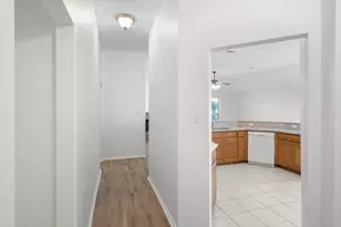 8008 Peregrine Trail, Arlington, TX 76001 - Photo 5