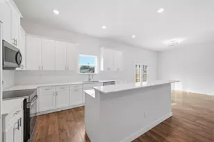 1109 Pollard St, Greenville, TX 75401 - Photo 3