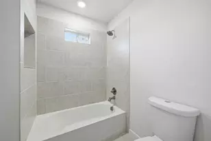 1109 Pollard St, Greenville, TX 75401 - Photo 15