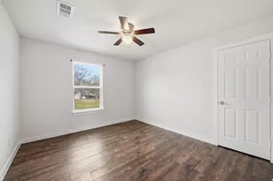 1109 Pollard St, Greenville, TX 75401 - Photo 17