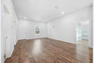 1109 Pollard Street, Greenville, TX 75401 - Photo 5