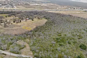 23 Medford Rd, Grand Prairie, TX 75052 - Photo 1