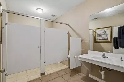 109 N Houston Street, Edgewood, TX 75117 - Photo 23
