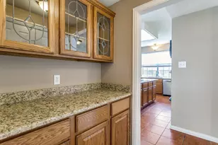 1920 Waterford Dr, Grapevine, TX 76051 - Photo 17