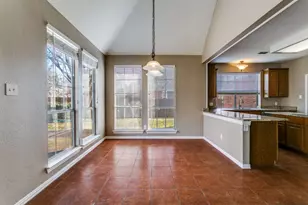 1920 Waterford Dr, Grapevine, TX 76051 - Photo 13