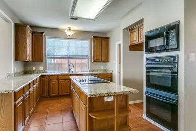 1920 Waterford Drive, Grapevine, TX 76051 - Photo 15