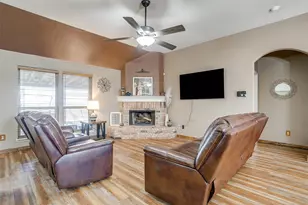 10905 Soft Shell Dr, Venus, TX 76084 - Photo 7