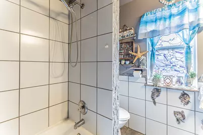 7043 Echo Lake Court, Arlington, TX 76001 - Photo 11