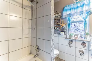 7043 Echo Lake Ct, Arlington, TX 76001 - Photo 11