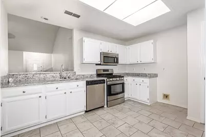 1046 Colony Street, Flower Mound, TX 75028 - Photo 7