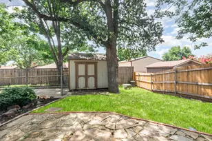 2109 Oakmeadow St, Bedford, TX 76021 - Photo 29