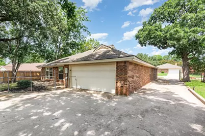 2109 Oakmeadow Street, Bedford, TX 76021 - Photo 27
