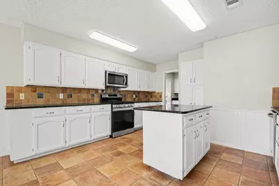 2109 Oakmeadow Street, Bedford, TX 76021 - Photo 11