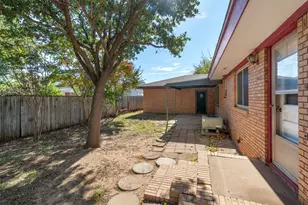 501 S Hilltop St, Burkburnett, TX 76354 - Photo 33