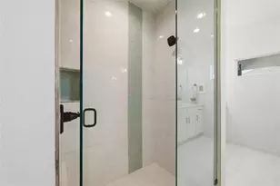 941 Meadowbend Loop S, Grapevine, TX 76051 - Photo 17