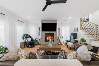 941 Meadow Bend Loop S, Grapevine, TX 76051 - Photo 5