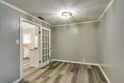 400 S Bailey Street, Electra, TX 76360 - Photo 9