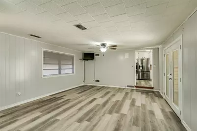 400 S Bailey Street, Electra, TX 76360 - Photo 15