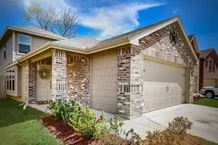 688 River Garden Dr, Fort Worth, TX 76114 - Photo 1