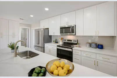 805 Cambridge Drive, Plano, TX 75023 - Photo 9