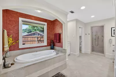 7141 Twin Tree Lane, Dallas, TX 75214 - Photo 17