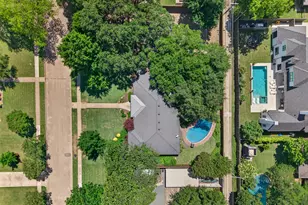 7141 Twin Tree Ln, Dallas, TX 75214 - Photo 3