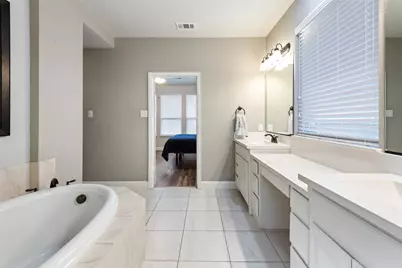 416 Lomax Lane, Fort Worth, TX 76131 - Photo 19