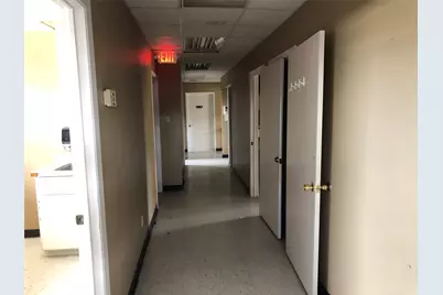 240 10th Street SE #5, Paris, TX 75460 - Photo 3