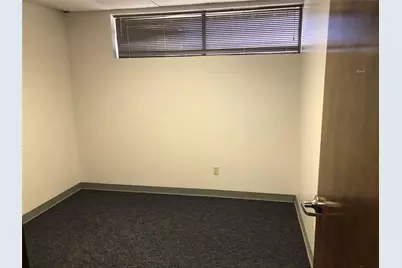 240 10th Street SE #2, Paris, TX 75460 - Photo 1