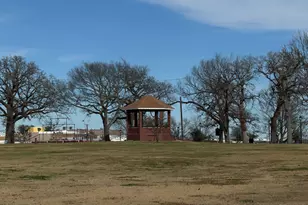 428 W Morgan St, Denison, TX 75020 - Photo 35