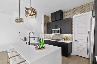 727 W 10th Street #108, Dallas, TX 75208 - Photo 7