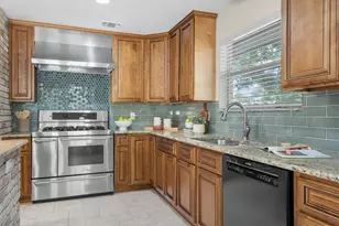 2016 Pembrooke Pl, Denton, TX 76205 - Photo 21