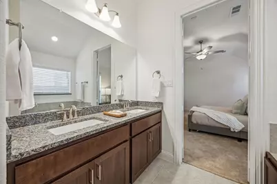 8105 Meadow Valley Drive, McKinney, TX 75071 - Photo 13