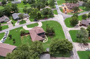 315 Navajo Trail, Lake Kiowa, TX 76240 - Photo 11