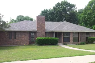 5402 Edgewater Cir, Rowlett, TX 75088 - Photo 1