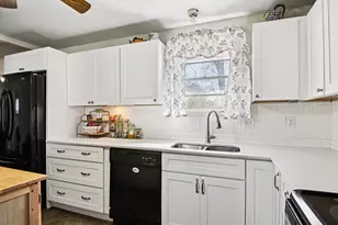 7008 Briley Dr, North Richland Hills, TX 76180 - Photo 13