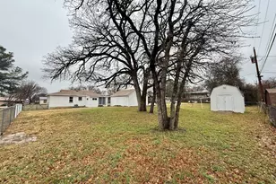 133 Gordon Dr, Azle, TX 76020 - Photo 7