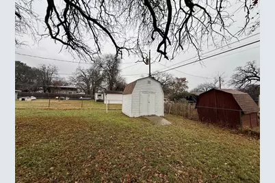 133 Gordon Drive, Azle, TX 76020 - Photo 9