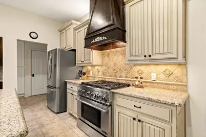 114 E University Avenue, Waxahachie, TX 75165 - Photo 17