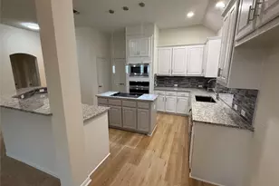 9005 Trails Edge Dr, North Richland Hills, TX 76182 - Photo 7