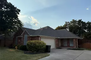 9005 Trails Edge Dr, North Richland Hills, TX 76182 - Photo 3