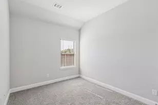 4504 Snakeweed St, Fort Worth, TX 76036 - Photo 5